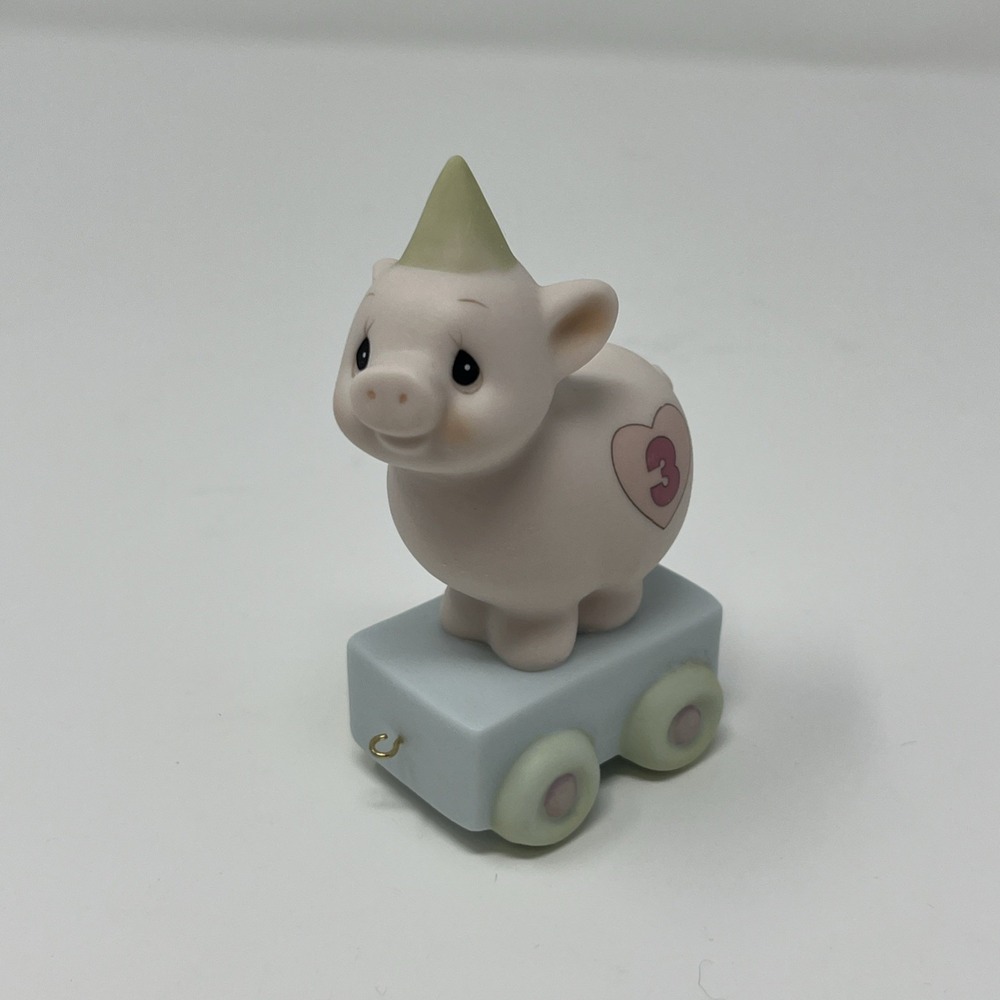PRECIOUS MOMENTS 15954 HEAVEN BLESS THIS SPECIAL DAY PIG AGE 3